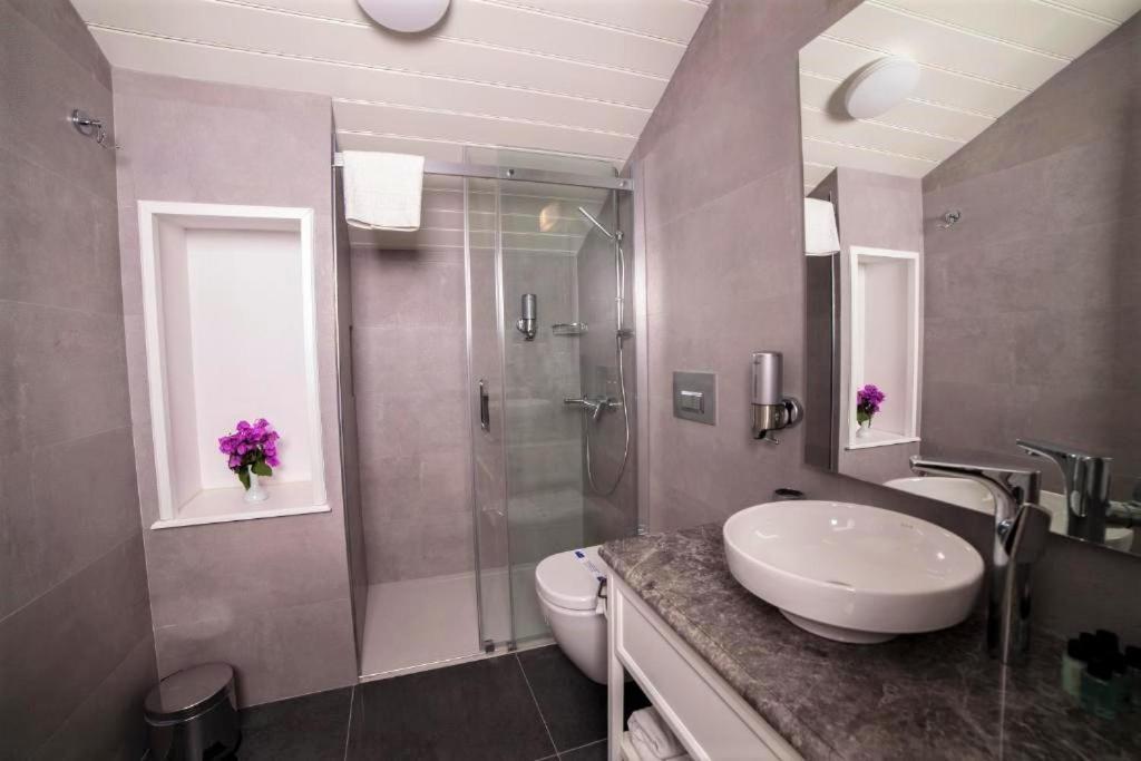 Triada Hotel Bueyuekada Adalar Exteriér fotografie